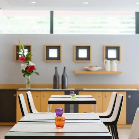 Hotel De La Rotonde Aix En Provence 4*